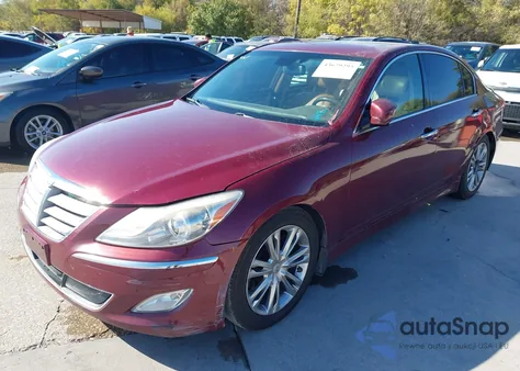 2013 Hyundai Genesis 3.8 from USA, damaged, VIN KMHGC4DD3DU235710